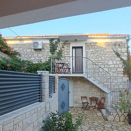 Apartments Tomina Donje Selo na Solti ภายนอก รูปภาพ