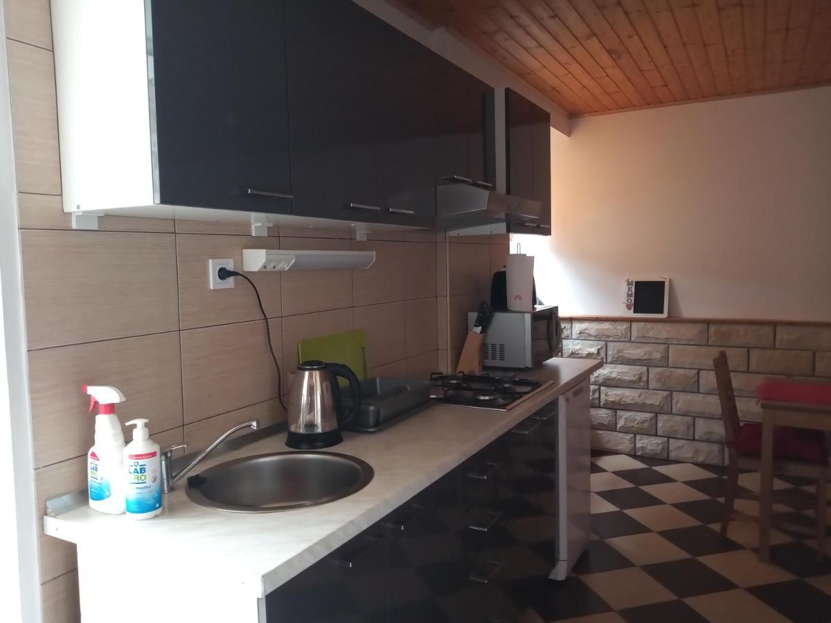 Apartments Tomina Donje Selo na Solti ภายนอก รูปภาพ