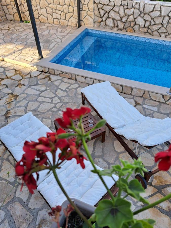 Apartments Tomina Donje Selo na Solti ภายนอก รูปภาพ