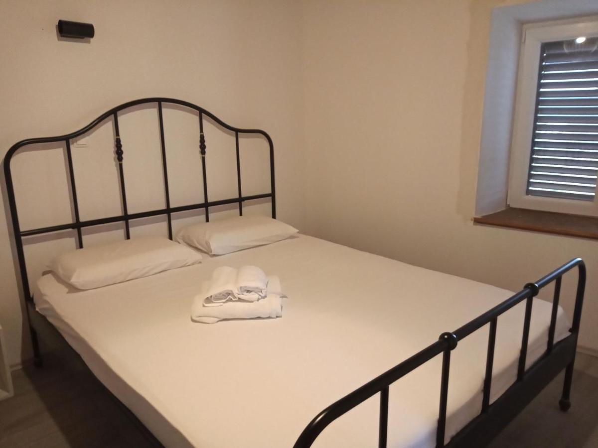 Apartments Tomina Donje Selo na Solti ภายนอก รูปภาพ