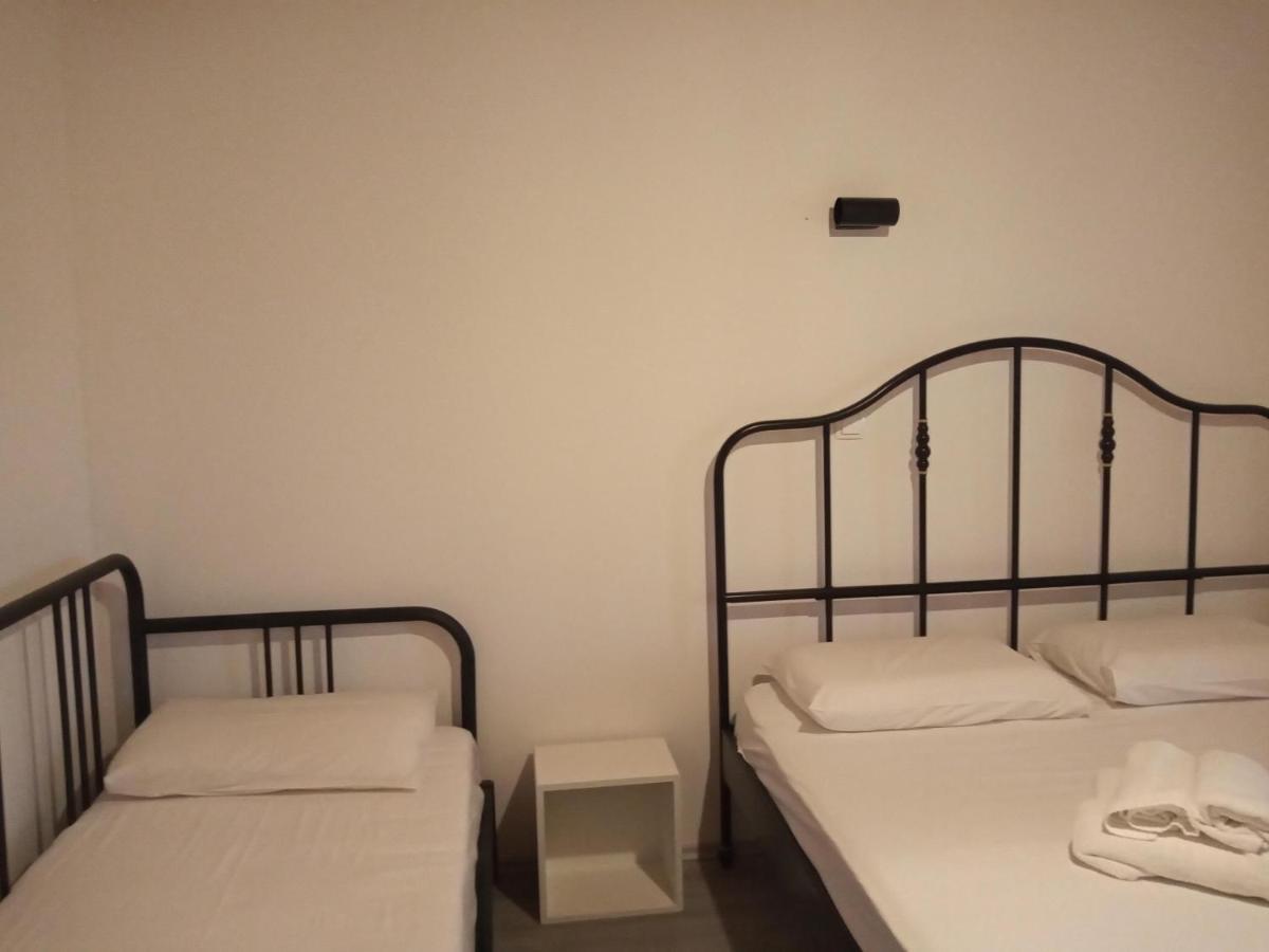 Apartments Tomina Donje Selo na Solti ภายนอก รูปภาพ