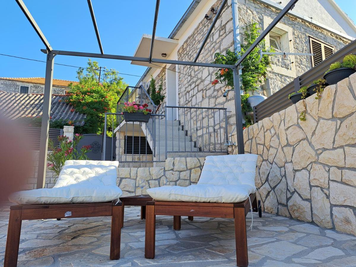 Apartments Tomina Donje Selo na Solti ภายนอก รูปภาพ