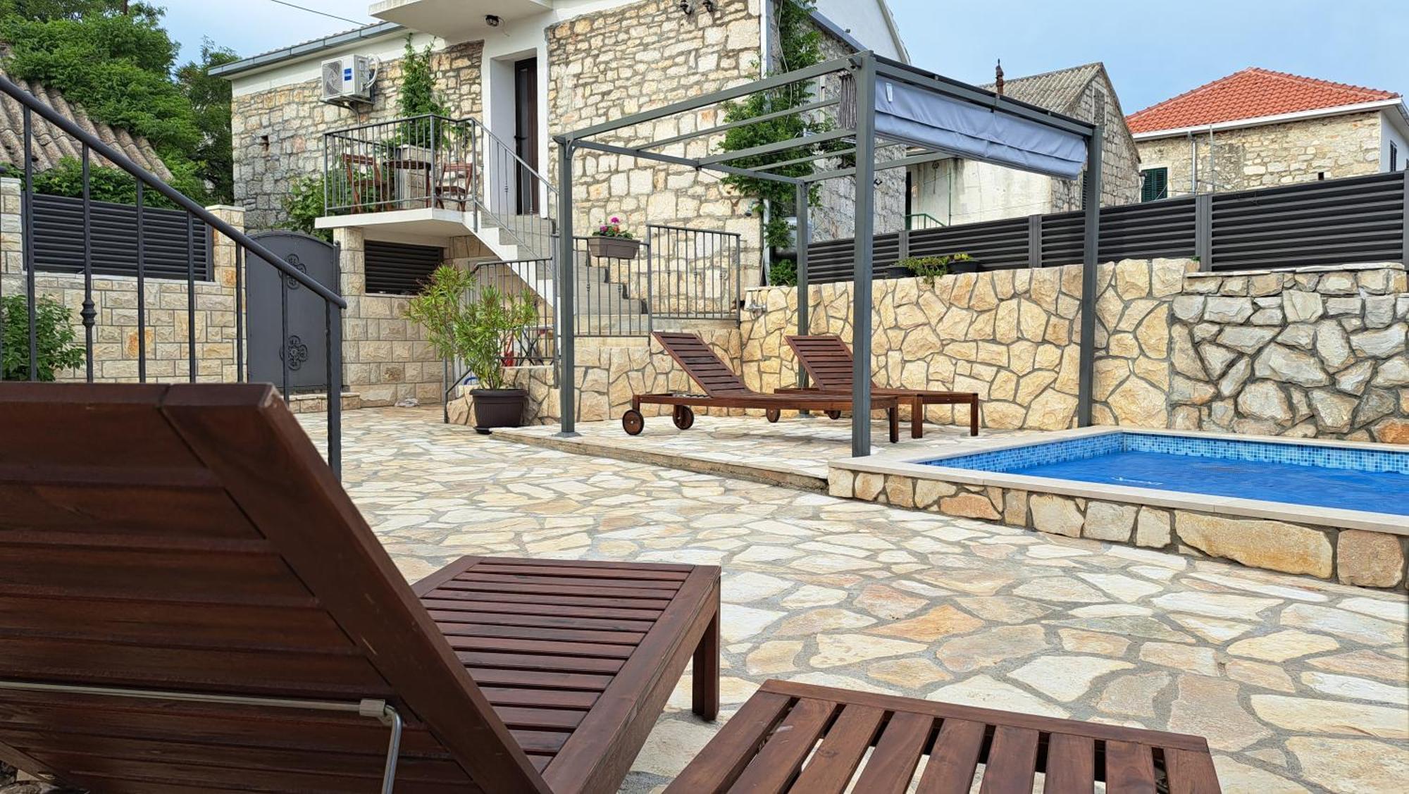 Apartments Tomina Donje Selo na Solti ภายนอก รูปภาพ