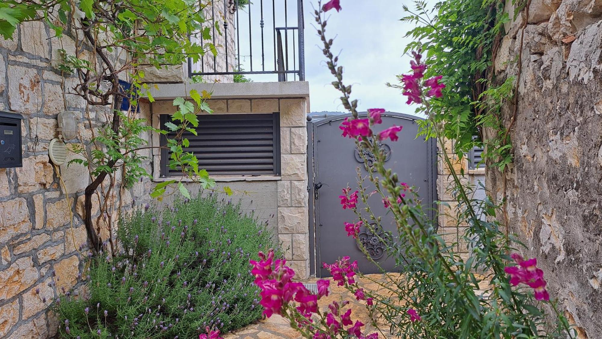 Apartments Tomina Donje Selo na Solti ภายนอก รูปภาพ